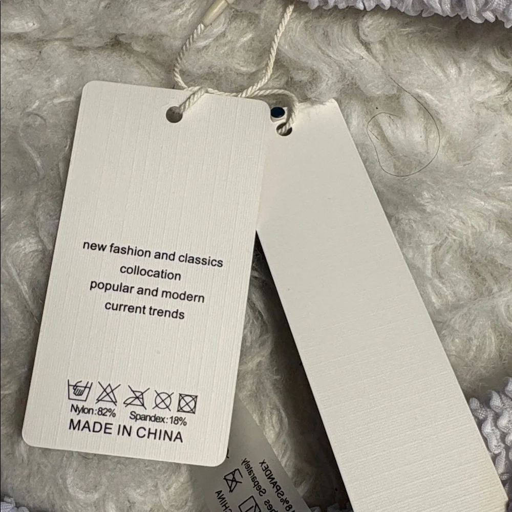 NWT Hisaguhe White Textured Triangle Bikini Wrap Around Set Size S